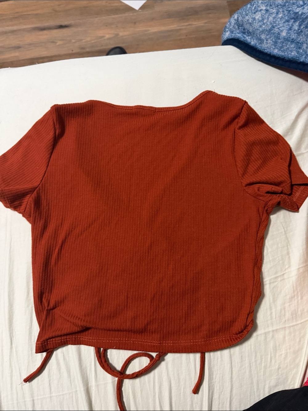 Heart & Hips Ribbed Drawstring V-Neck Crop Top in Rust - Picture 2 of 2